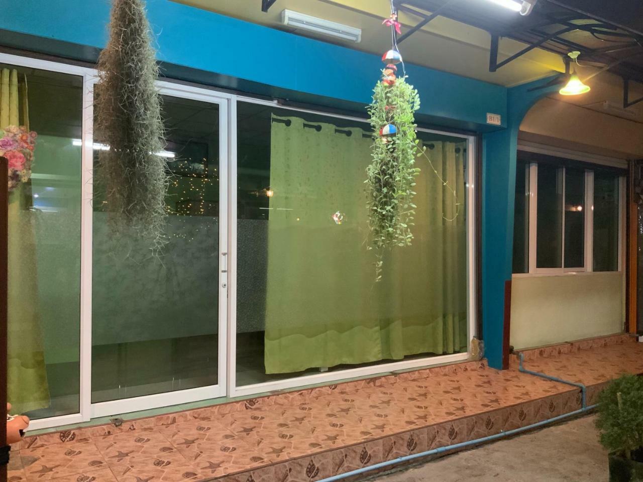 Winny Apartment Rayong Bagian luar foto