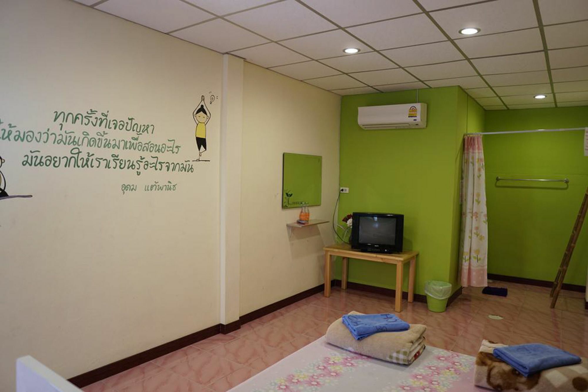 Winny Apartment Rayong Bagian luar foto