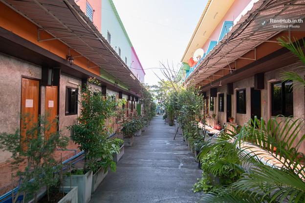 Winny Apartment Rayong Bagian luar foto